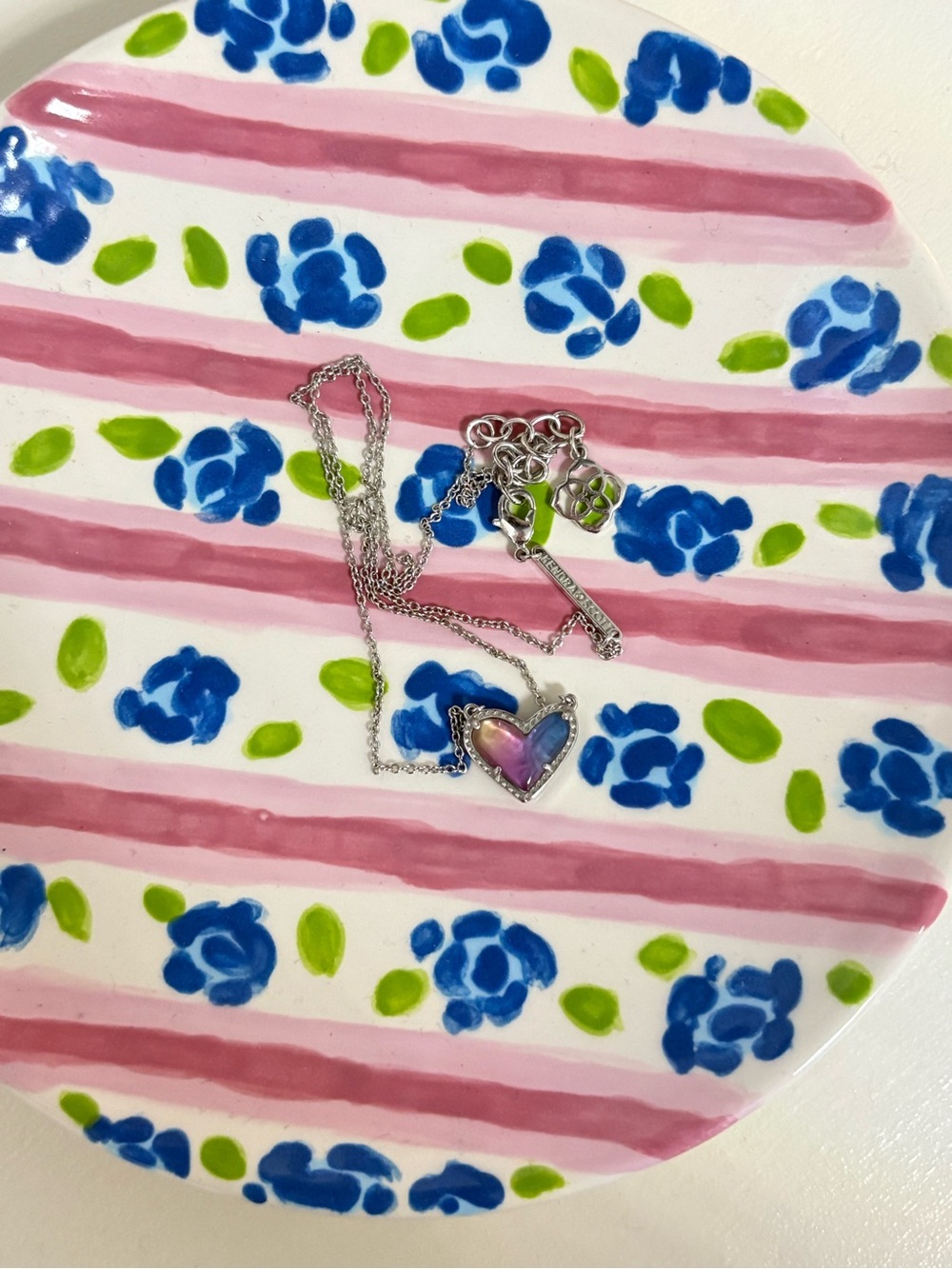 Kendra Scott Silver Heart Pendant Necklace with Pink and Purple Ombre
